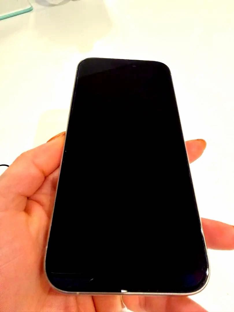 iPhone 15Pro ホワイトチタニウム 256GB SIMフリー