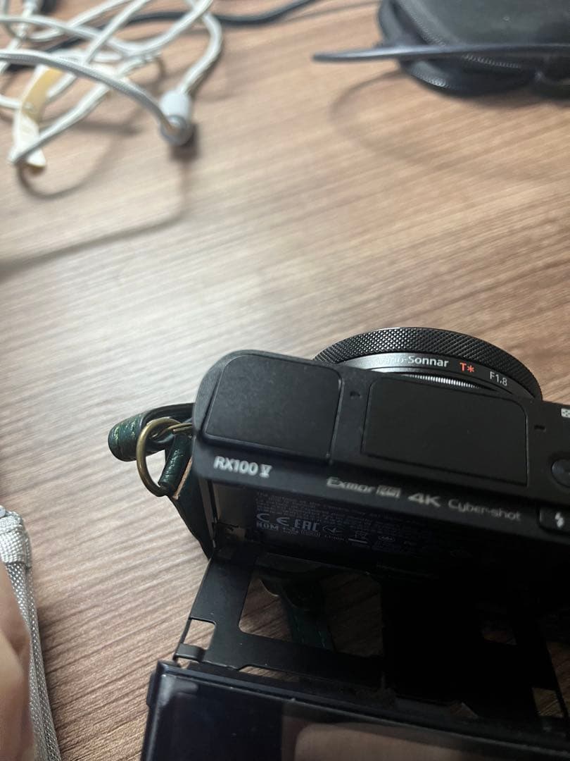 デジタルカメラ SONY RX100 5