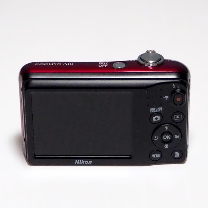 【美品】Nikon COOLPIX A10 レッド 本体