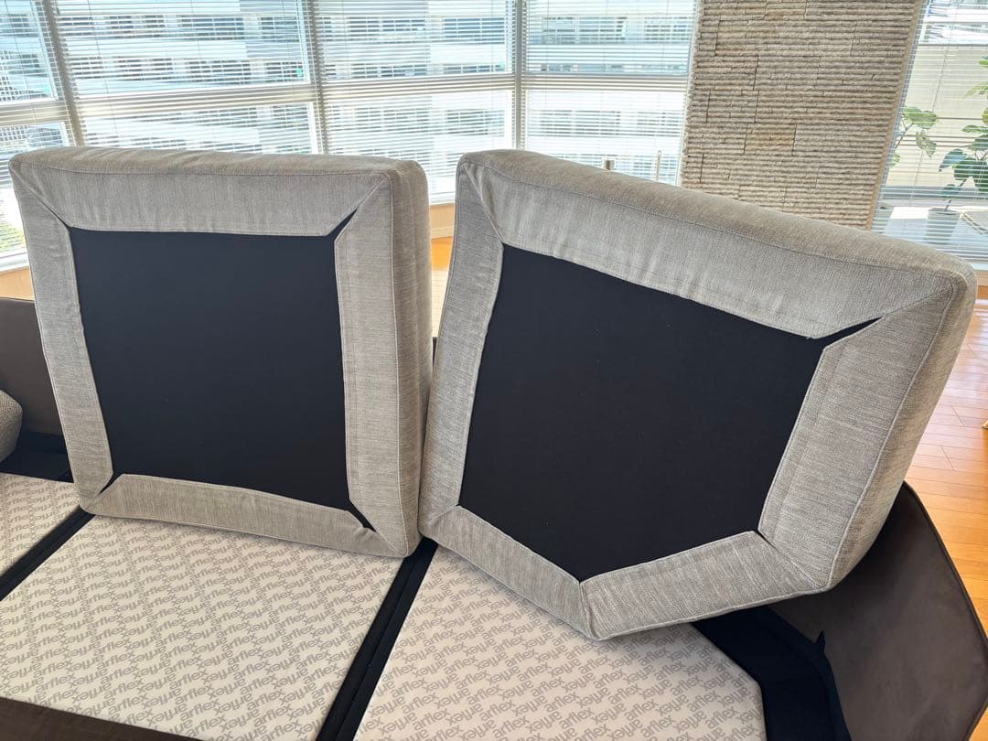 【最終売切り】arflex BRERA クッション 89×89 2個セット