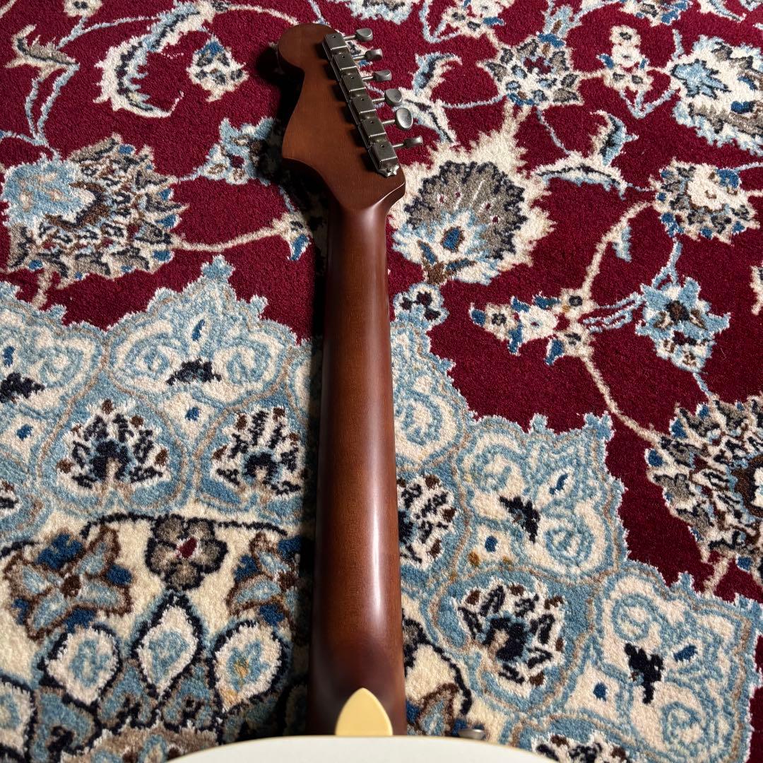 Fender Malibu Player Arctic Gold エレアコ