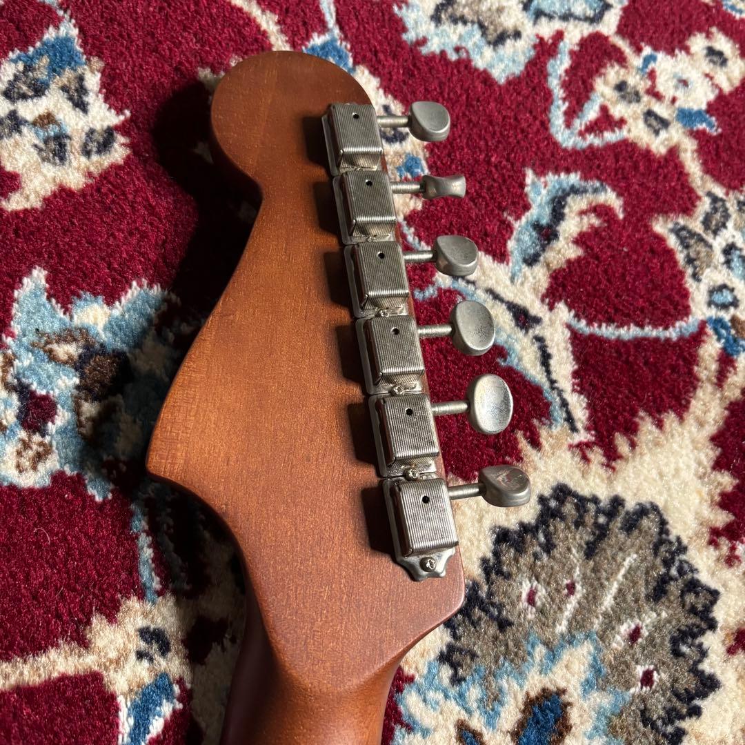 Fender Malibu Player Arctic Gold エレアコ