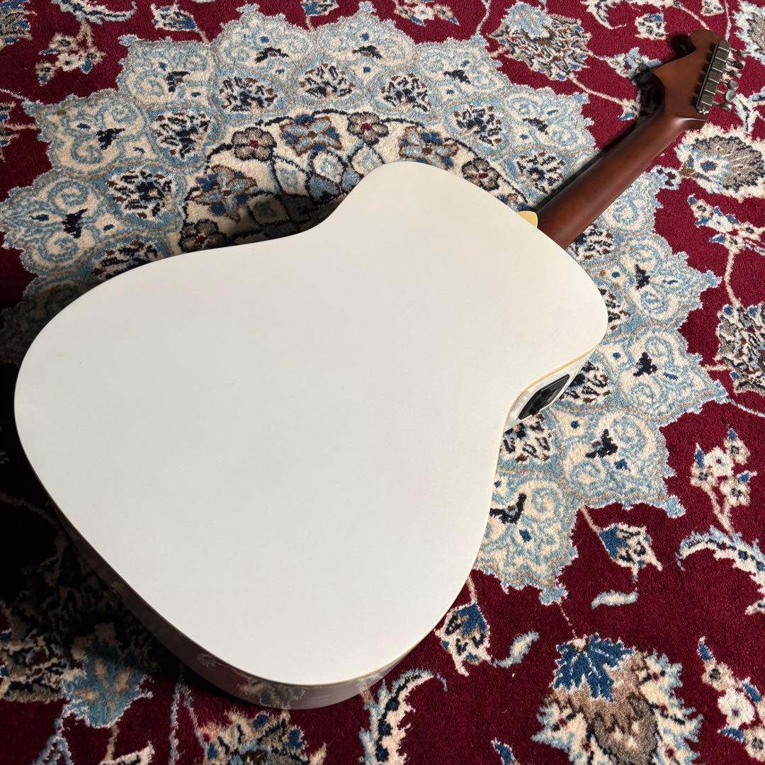 Fender Malibu Player Arctic Gold エレアコ