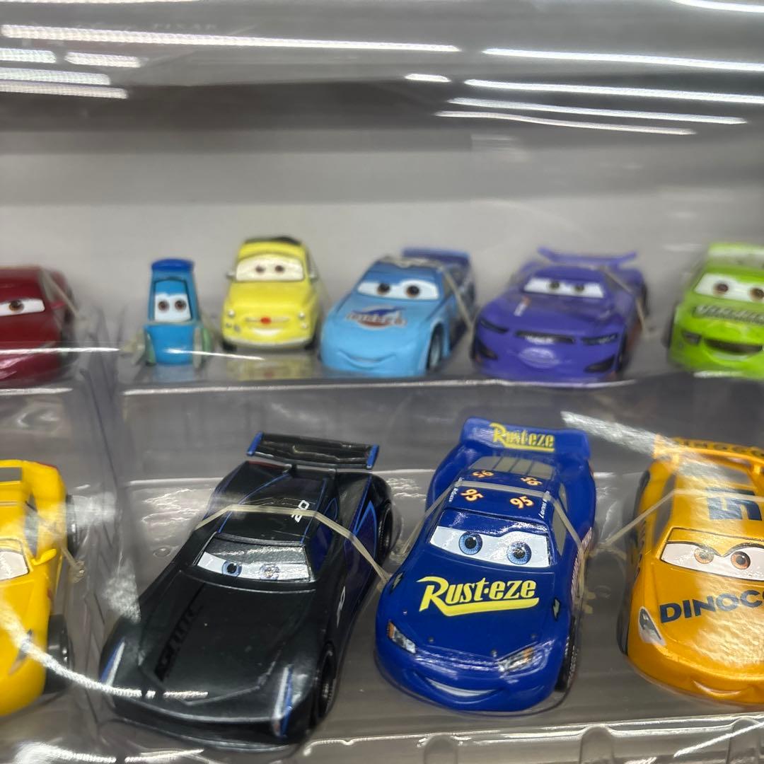 ディズニー・ピクサー カーズ3 メガフィギュアプレイセット