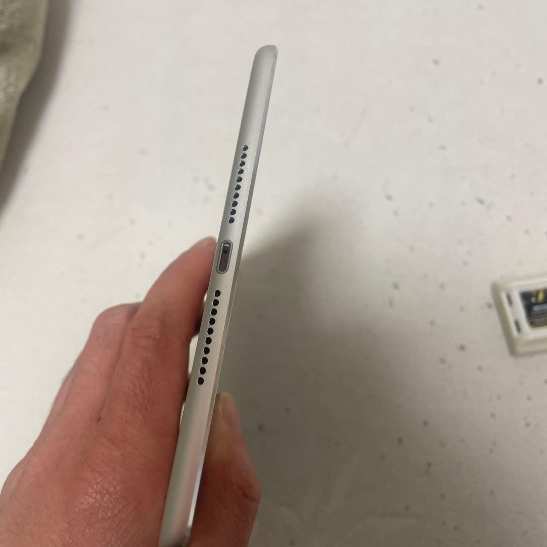 Apple iPad Pro 10.5インチ64GB ホワイト　バッテリー90%