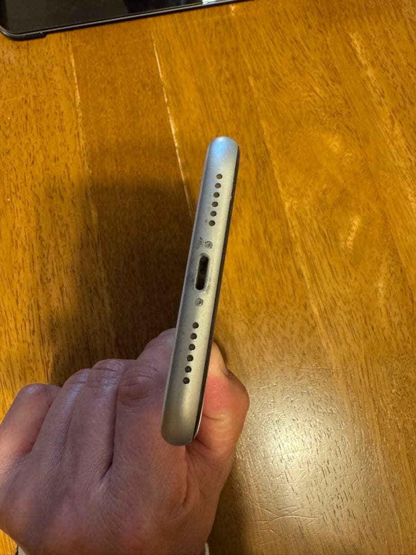 Apple iPhone 11 64GB 本体のみ　バッテリー純正79%