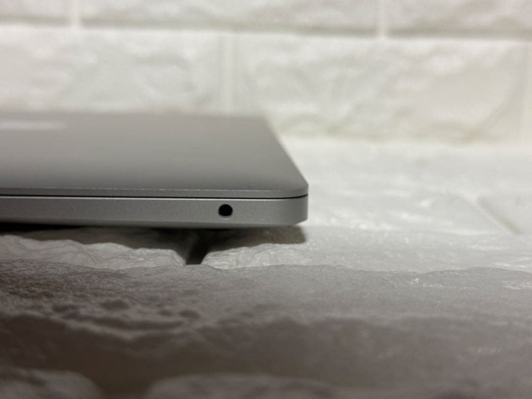 美品　MacBook Air 2020 M1 13インチ 8GB 256GB
