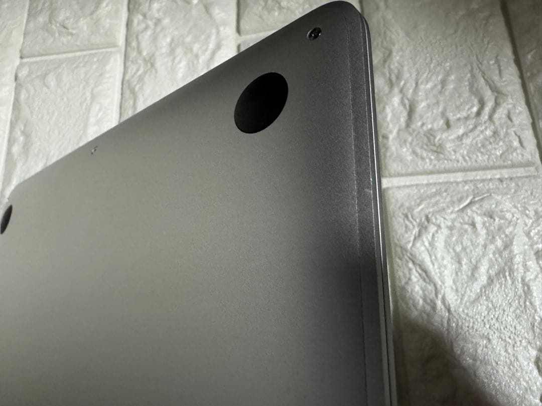 美品　MacBook Air 2020 M1 13インチ 8GB 256GB