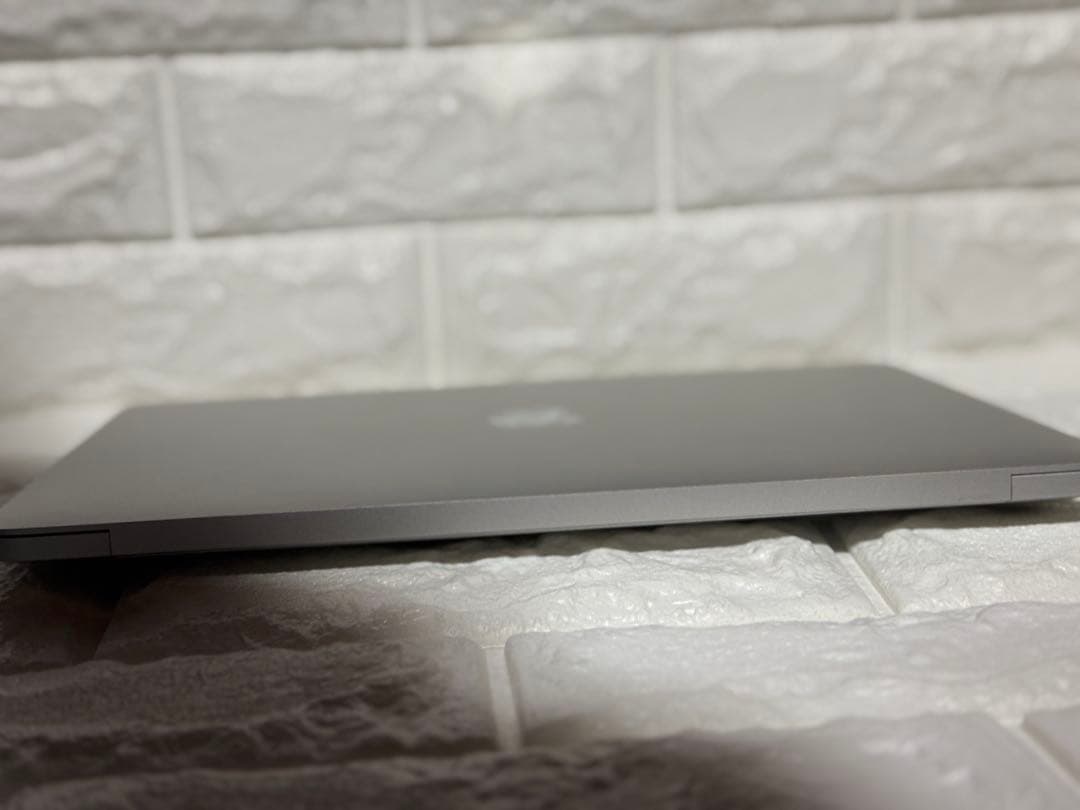 美品　MacBook Air 2020 M1 13インチ 8GB 256GB