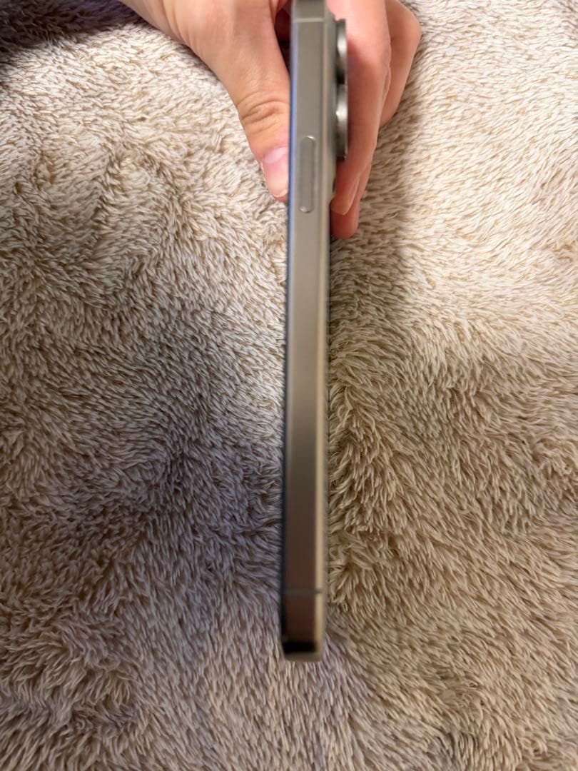 iPhone 15 Pro Max 256GB ナチュラルチタニウム　本体