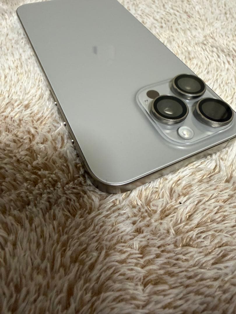 iPhone 15 Pro Max 256GB ナチュラルチタニウム　本体
