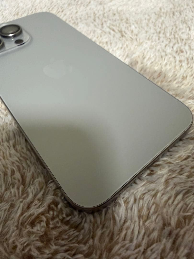 iPhone 15 Pro Max 256GB ナチュラルチタニウム　本体