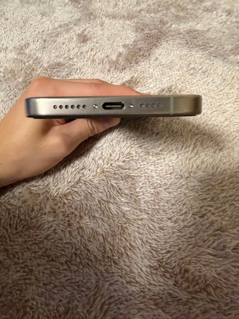 iPhone 15 Pro Max 256GB ナチュラルチタニウム　本体