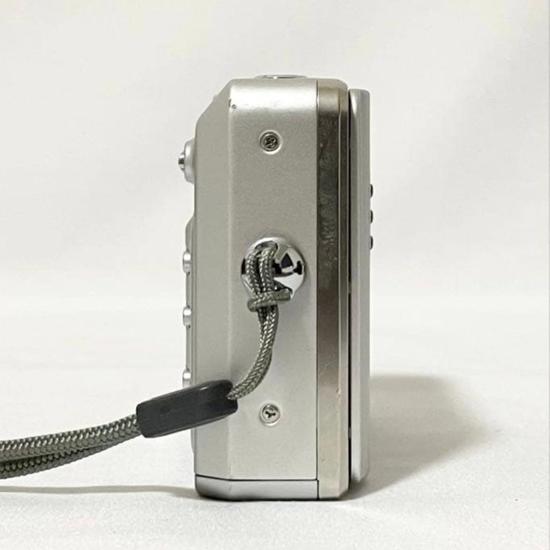 Fujifilm FinePix F401 コンパクトデジタルカメラ