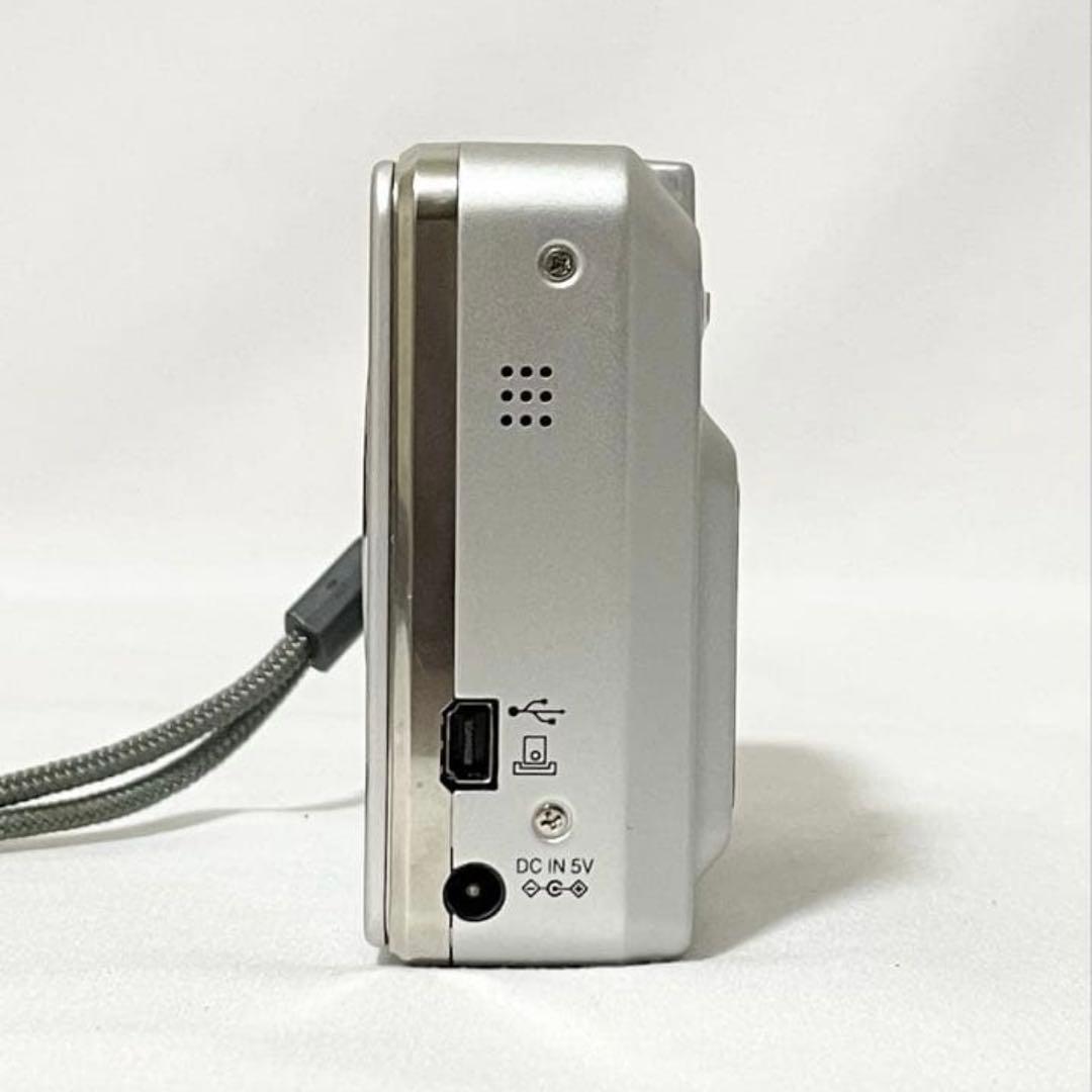 Fujifilm FinePix F401 コンパクトデジタルカメラ