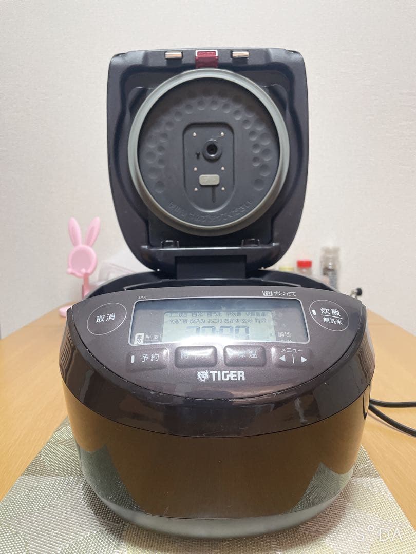 タイガーJPK-B100 圧力IH炊飯ジャー2020年製