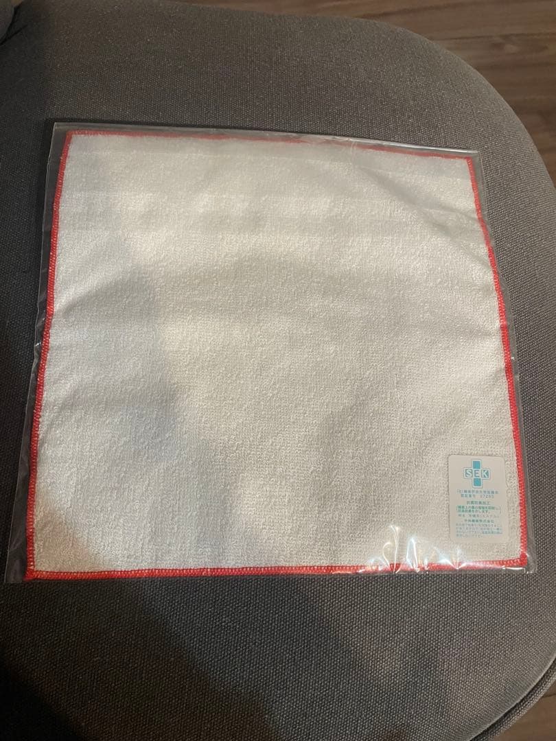 d*9様 ハローキティ ダニエル ハンカチ 茅ヶ崎