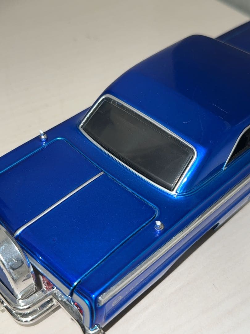 Jada 64' シボレー インパラ 1/24 ミニカー