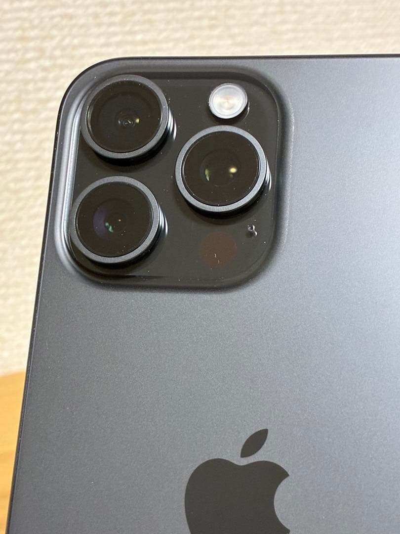 【美品】 iPhone 15 Pro max 256GB ブラックチタニウム