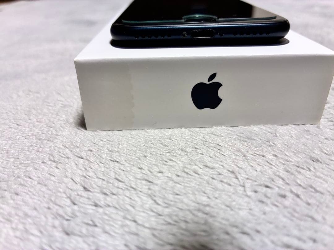 スマートフォン本体 iPhoneSE3 64GB