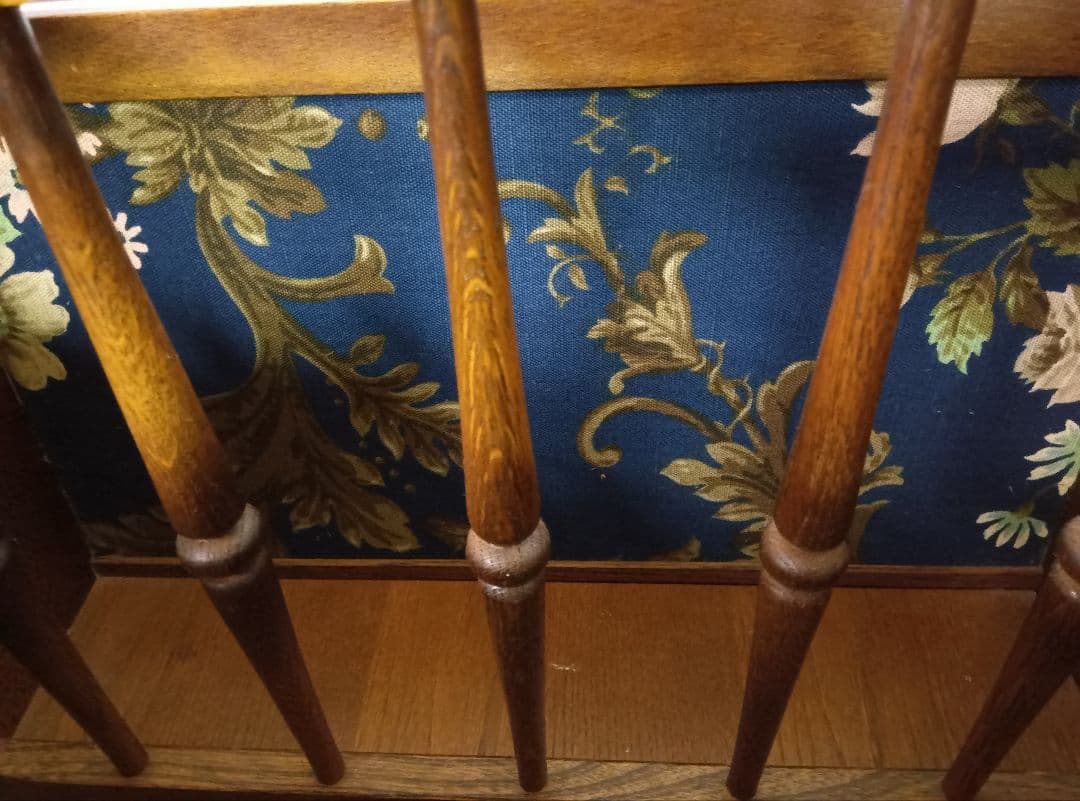 キツツキマーク　飛騨産業　マガジンラック　昭和レトロ　ヴィンテージ　花柄　木製