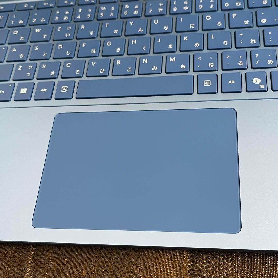 Surface Laptop 第7世代 13.8インチ
