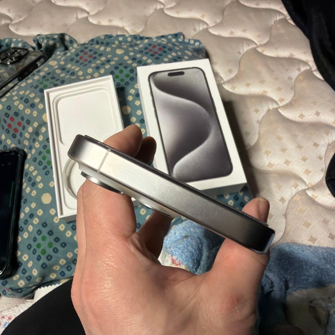narumiさん専用！iPhone15PRO 128G ホワイトチタニウムSIM