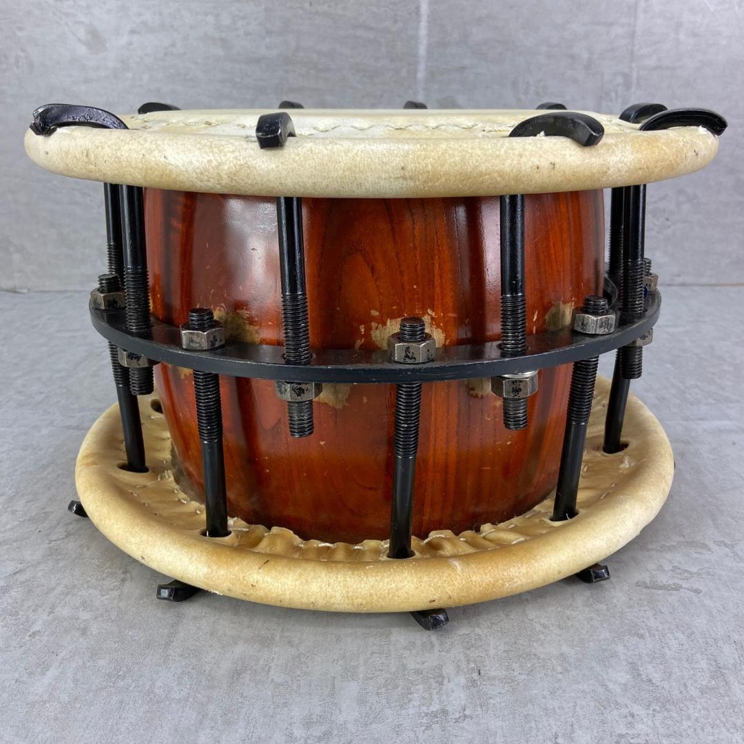 締太鼓　ボルト締め 附締太鼓　和太鼓　３丁掛け　７寸　立奏台付き