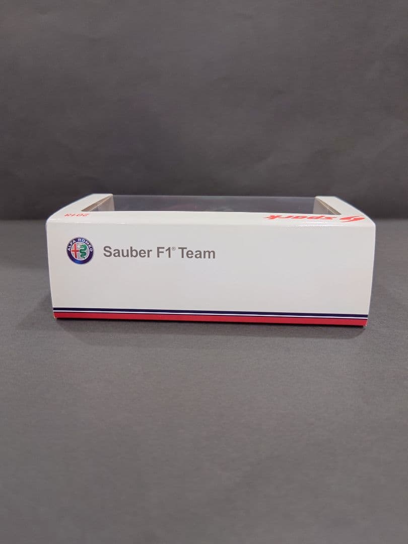 スパーク 1/43 F1 2018 Sauber Ferrari C37