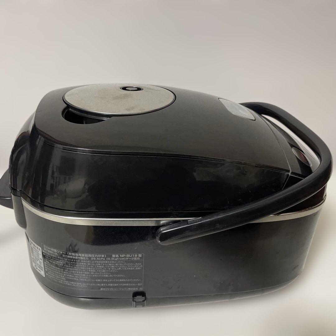 圧力IH炊飯器（10号炊き／1升）NP-BU18 です。 中古品傷あり