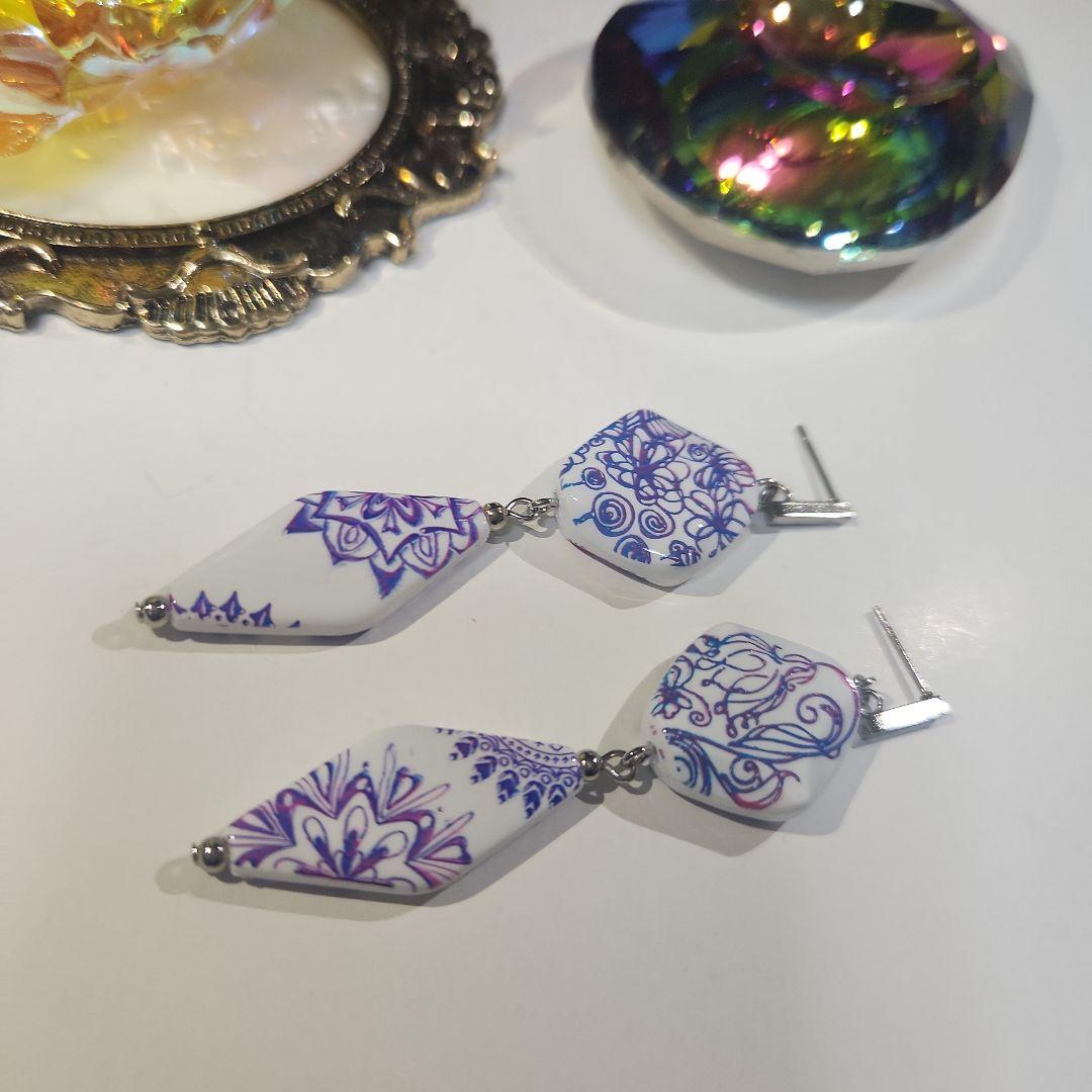 ハンドメイドピアス3223