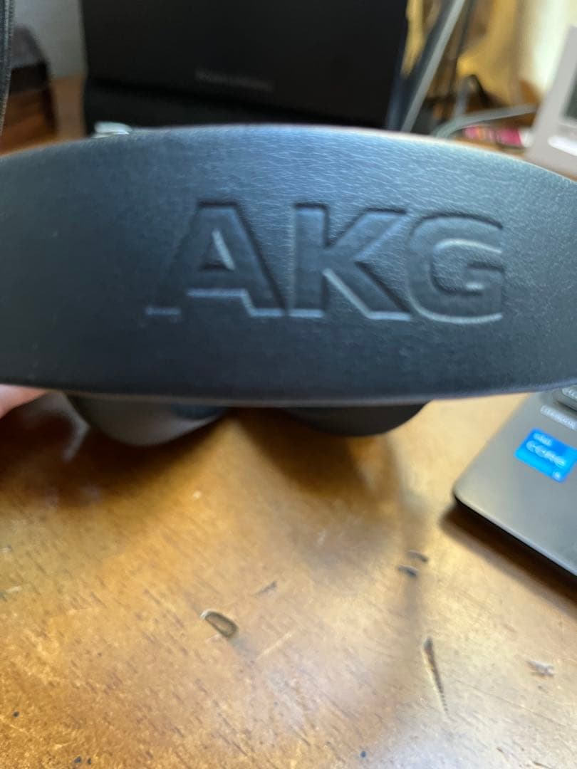 ヘッドホン　AKG K371