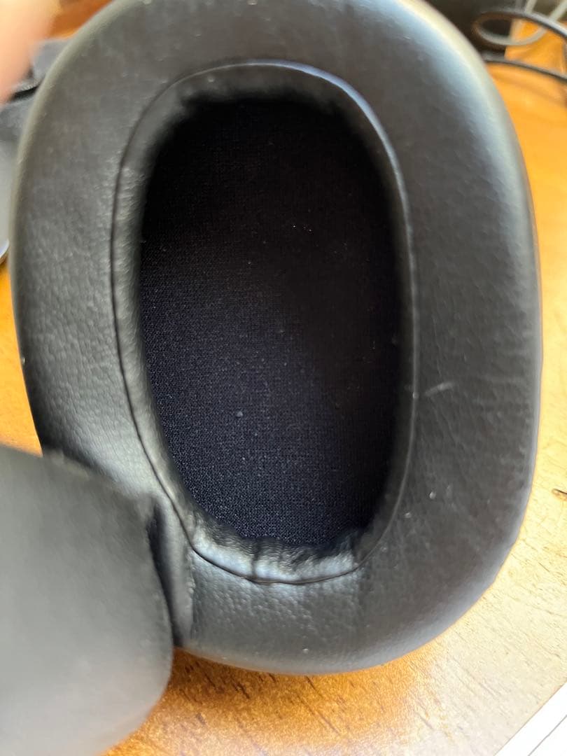 ヘッドホン　AKG K371