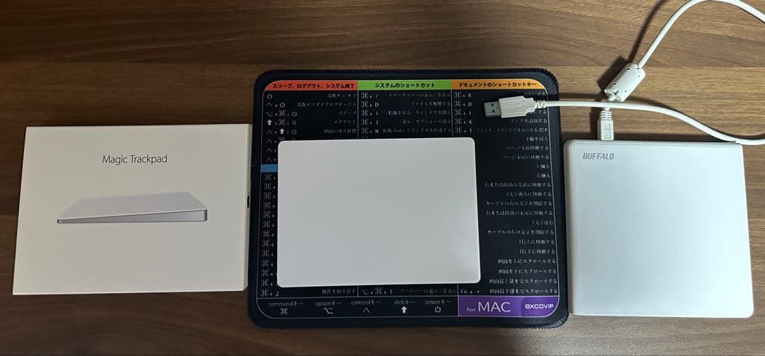 美品 Apple Magic Trackpad 2 ・箱・充電・豪華オマケ付き！