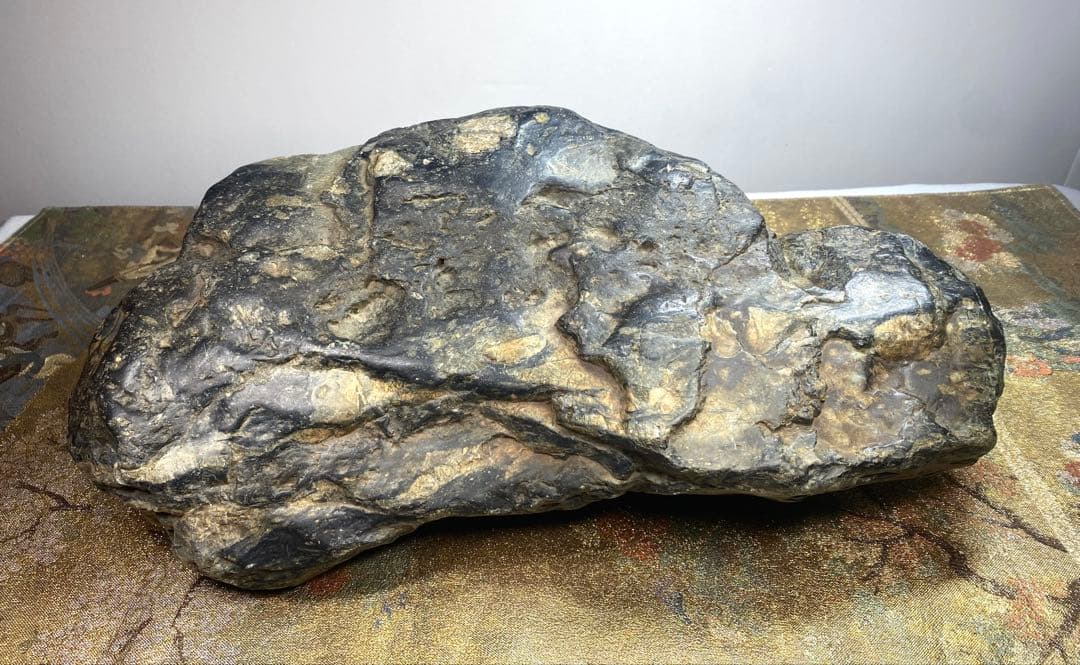 佐治川石 ウブ 銘 月山 横33×高11(cm) 6.26kg 水石 盆栽