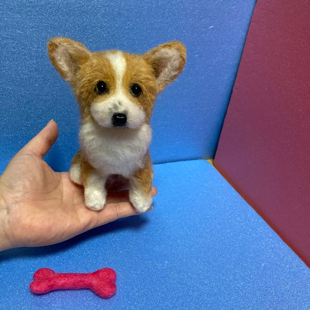 羊毛フェルトコーギー