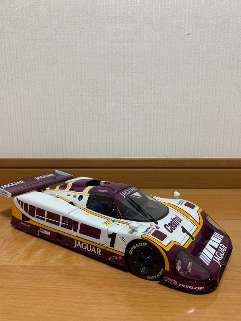 エグゾト　JAGUAR XJR-9 ♯1 ミニカー 1/18