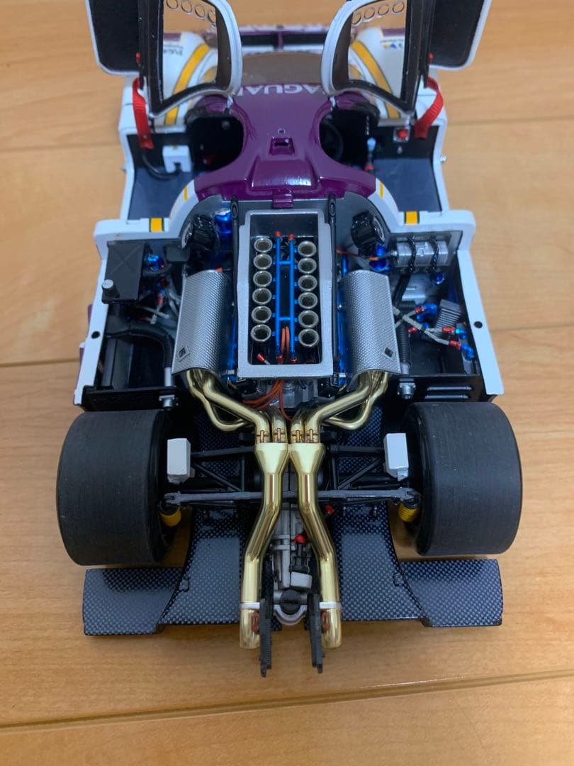 エグゾト　JAGUAR XJR-9 ♯1 ミニカー 1/18