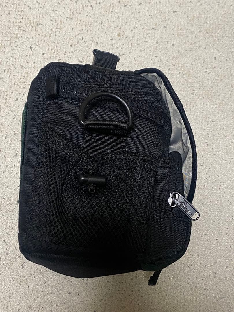 【完動品】SONY α 100デジタル一眼レフカメラ 本体