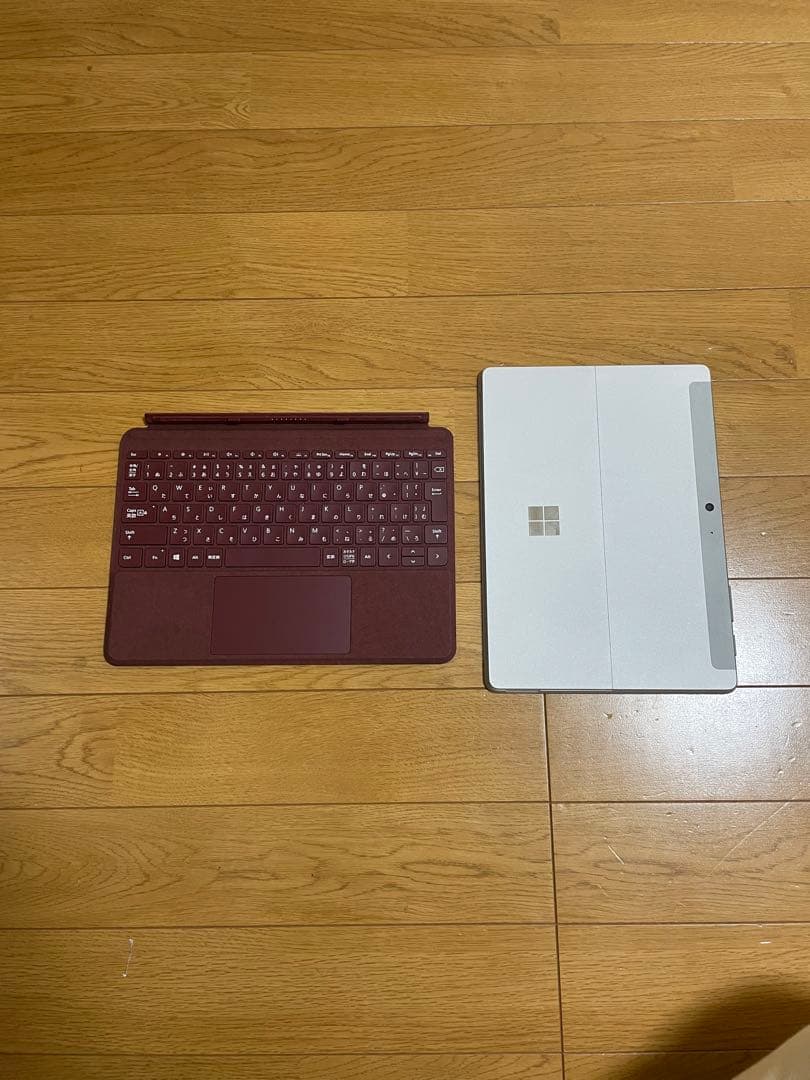 SurfaceGo タイプカバー付き