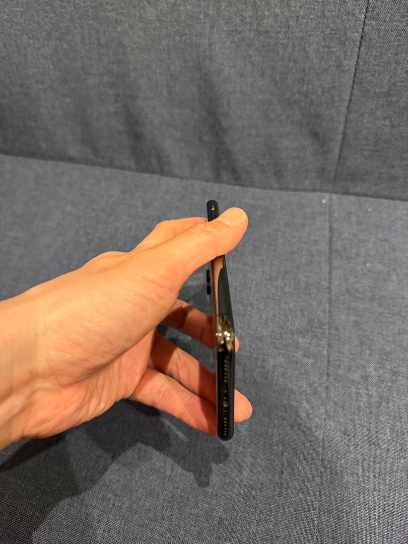 iPhone X 256GB SIMフリー バッテリー79% 画面小キズあり