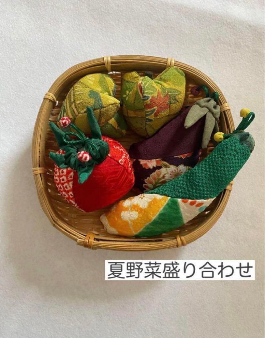 専用ページですちりめん細工「出目金」2匹セット