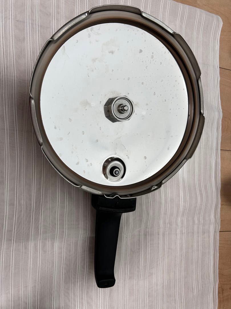 Fissler 鍋，中型圧力鍋　4、5l