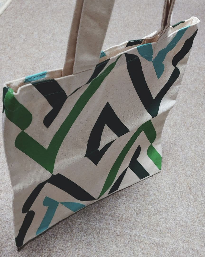 大阪関西万博2025 サウジアラビア、タイ グッズ /ピンバッジ トート【希少】