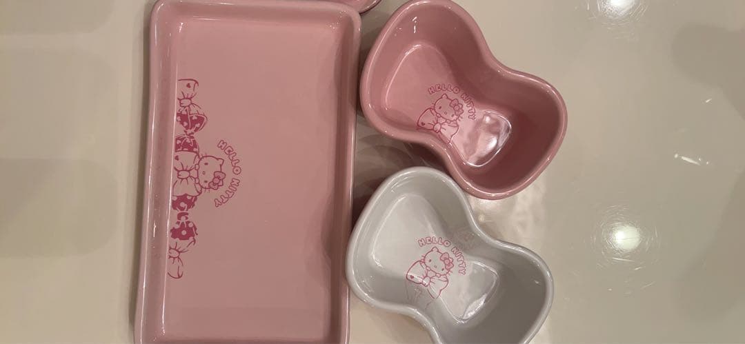ル・クルーゼ　ハローキティ リボンラムカンセット（箱無し）