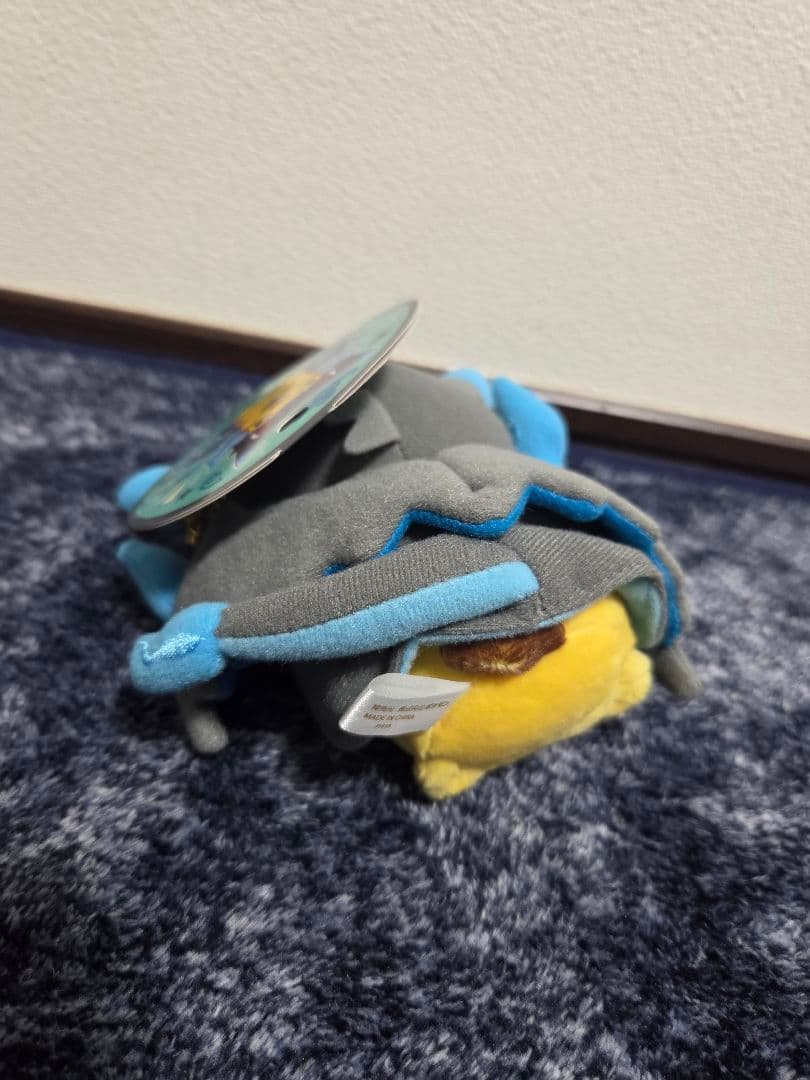 ポケモンセンター限定 メガリザードンXのポンチョ ピカチュウ タグ付き 交渉可