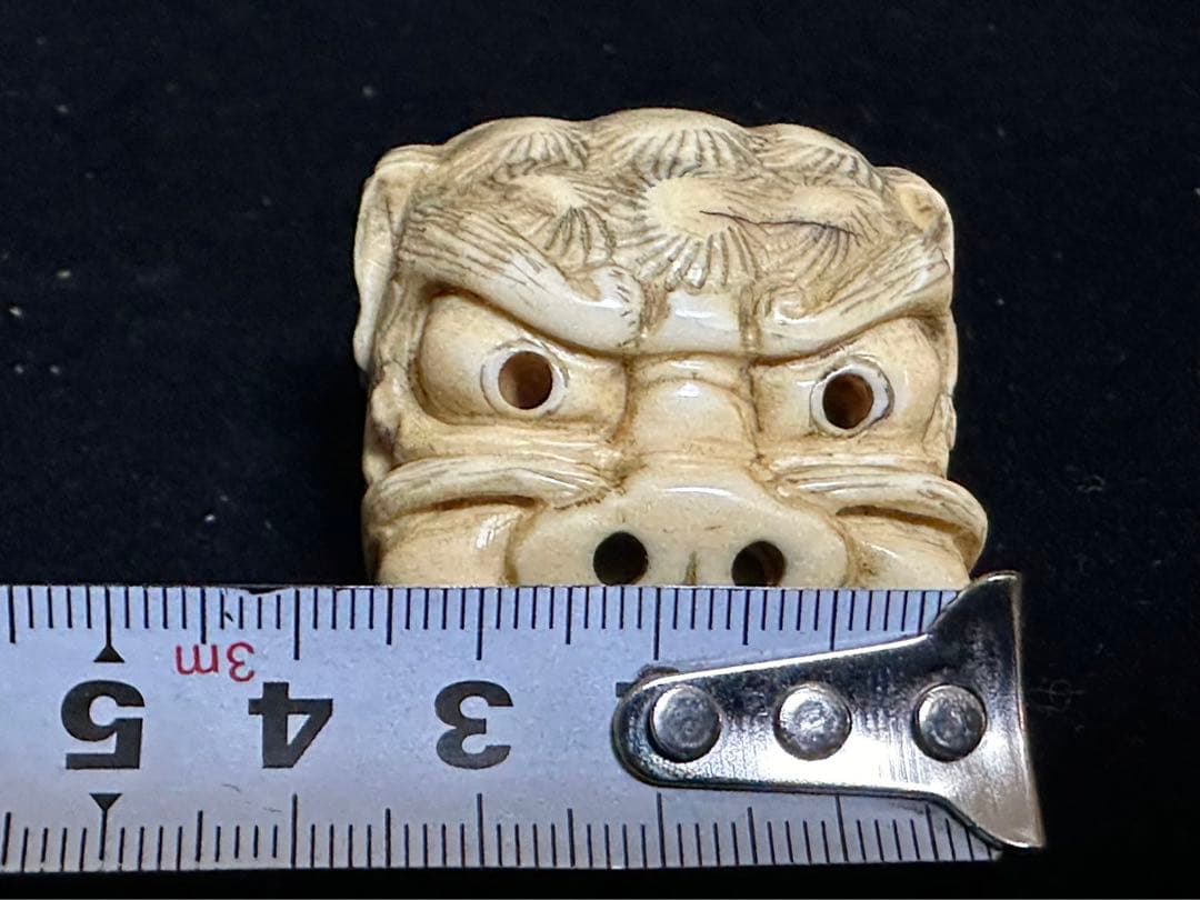 極上　根付　獅子頭　彫刻 置物　細密細工　骨董　アンティーク　在銘