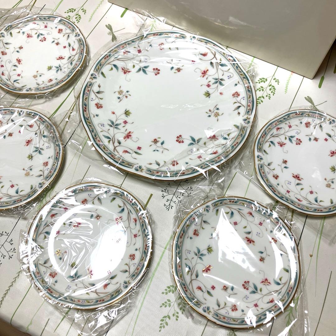 新品　NORITAKE プレート　25.5㎝×1枚　15.5㎝×5枚　花更紗　2