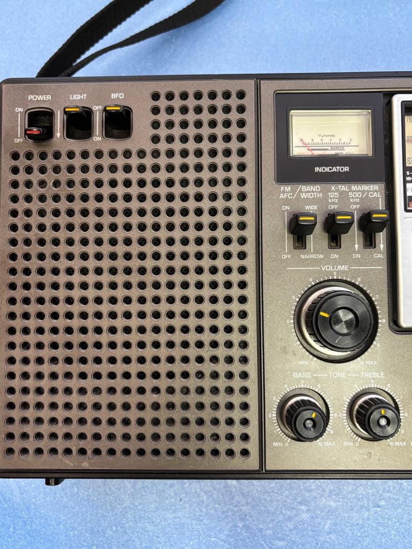 National Cougar 2200 チューナーFM・中波・短波　中古美品