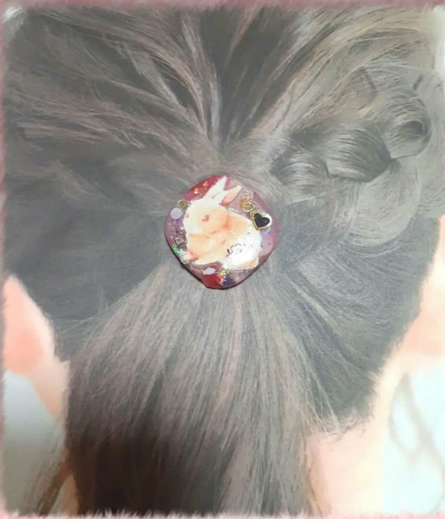 ♥️348♡天然石うさぎヘアゴム　うさぎペンダント　ブローチ